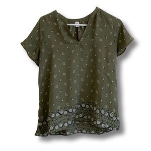 🔹4/$25 Old Navy shirt